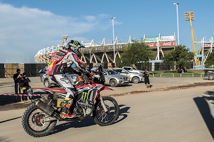 Sobre su Honda, Kevin ganó la etapa final, pero no pudo descontar la ventaja de Walkner. "Sabía que era casi imposible ganarle y por eso salì a disfrutar la etapa" comentó el salteño.