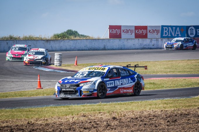 Rápidamente Facundo Ardusso comenzó a escalar posiciones desde el 14° lugar de largada y gracias a al buena cantidad de push to pass. "Tenía 4 más que Pernía" admtió.