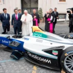 PapaFrancisco_FormulaE_VaticanNews110418 (1)