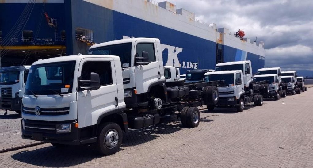 Volkswagen-Camiones-y-Buses-celebra-los-40-anos-de-su-primera-exportacion_2-1024x548