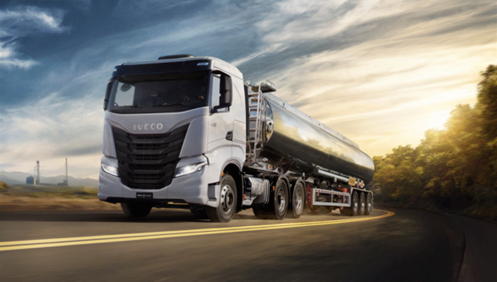 68b9def70ffee2ec0d32fc34