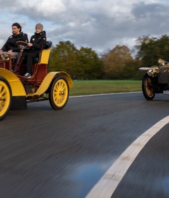 Mercedes Benz aniversario del autojpg