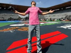 DIEZ RAZONES PARA LA RENOVACIÓN MÁS CANTADA QUE EL HIMNO NACIONAL…, LA DE COLAPINTO cola mex cielo