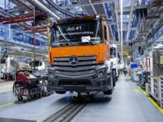 MERCEDES-BENZ TRUCKS INICIÓ DE LA PRODUCCIÓN DEL EACTROS 400 DT