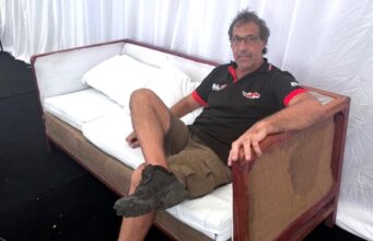 JUANJO MONTEAGUDO ANTE EL TURISMO CARRETERA 2000: «HOY ES EL DÍA A DÍA, LO VEO EN ESTADO DELICADO»