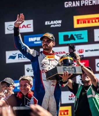 FRANCO RIVA, UN GANADOR CALLEJERO POR DERECHO PROPIO