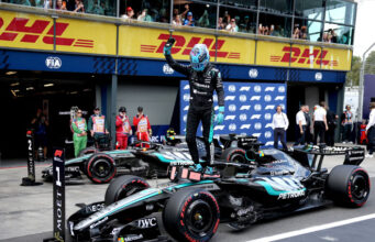 RUSSELL Y MERCEDES. EN EL ALBERT PARK, PRIMERA MUESTRA DE CARÁCTER