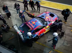 VERSTAPPEN NO TIENE PAZ, FUE A CORRER EN GT3, GANÓ PERO LO DESCLASIFICARON