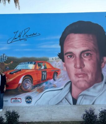 En su lugar en el mundo, Villa Ramallo, el mural del Flaco