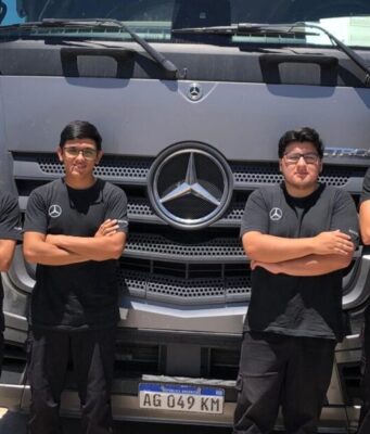 Mercedes-Benz Camiones y Buses abrió la convocatoria de becas de TruckCionar Futuro