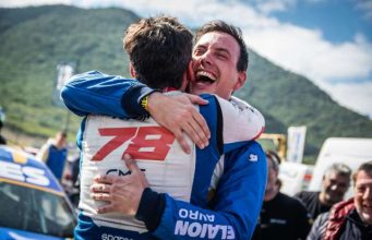 FRANCO VIVIAN VOLVIÓ A GANAR EN TC2000. LA FRACTURA TERMINÓ DE SOLDAR