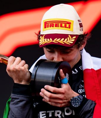 LOS MEMES DE KIMI
