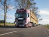 Un Scania Super R550 cabeza tractora del bitren de EV Logística