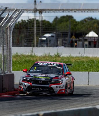 LEONEL PERNÍA CON CHANCES EN TCR EN VELOCITTA, BRASIL
