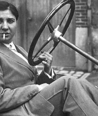 VIOLETTE MORRIS, PILOTO DE COMPETICIÓN Y ESPÍA DE HITLER