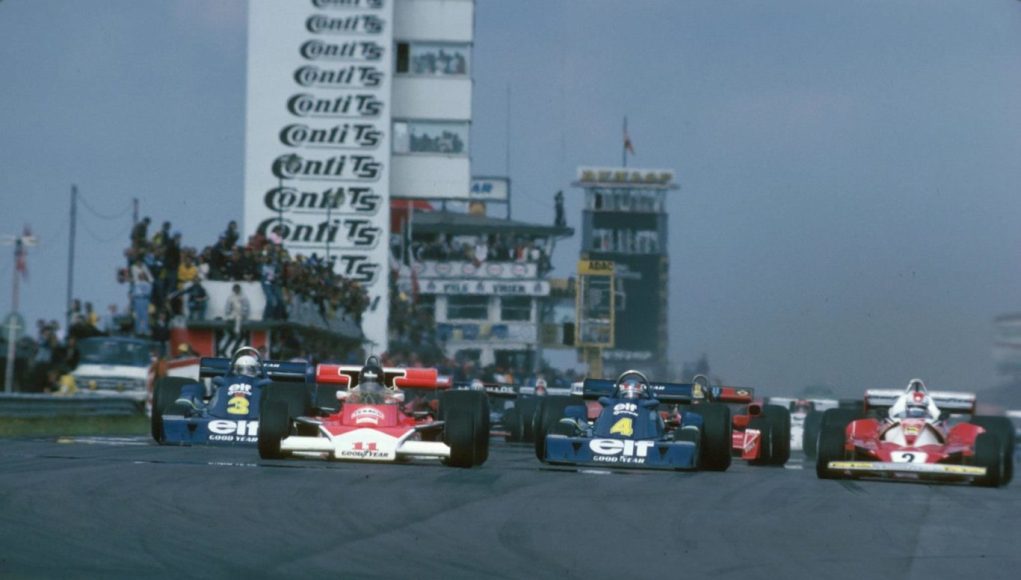 1976
