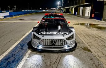 Horas extras en el equipo Mercedes de TC, la Copa de Oro las exige
