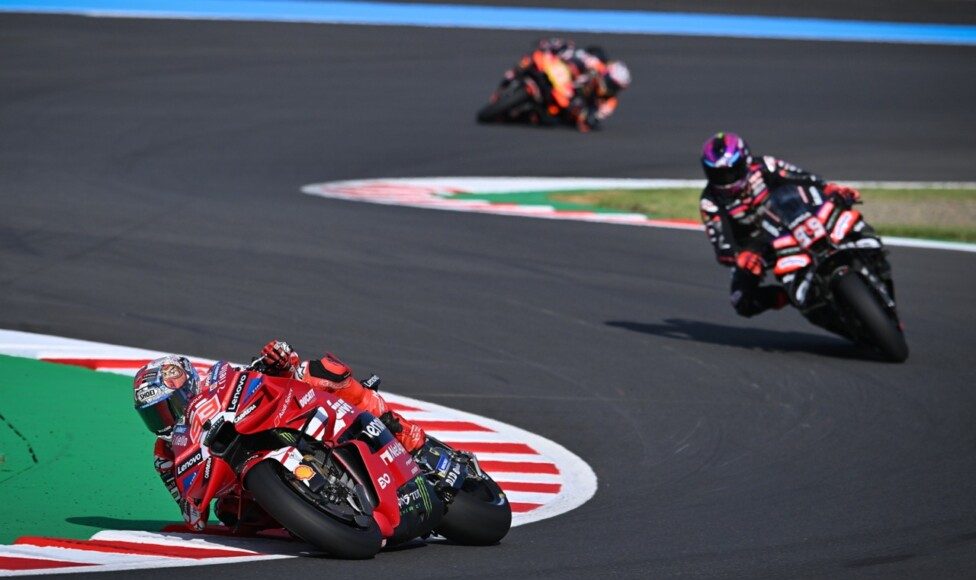 261004-MotoGP-Marquez-Martin