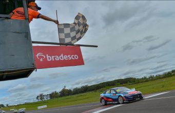 Doblete de Néstor Girolami en TCR South America en Posadas